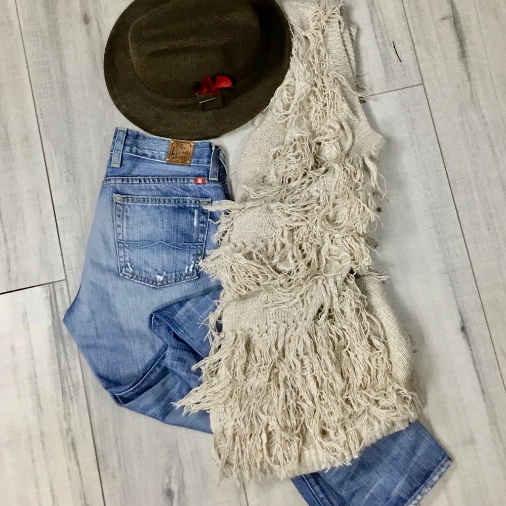 Love Tree SZ S tan Fringe vest